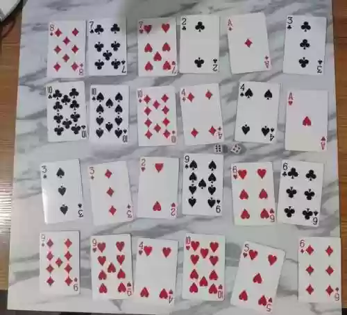 适合四个人玩的扑克牌游戏(四个人扑克牌可以玩什么游戏)插图5