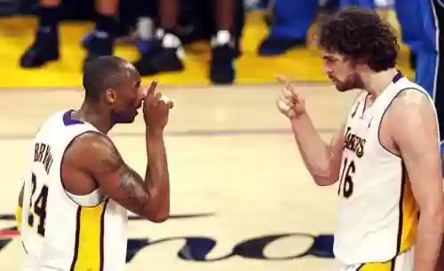 最强阵容库里(最强nba库里突破加点)插图3