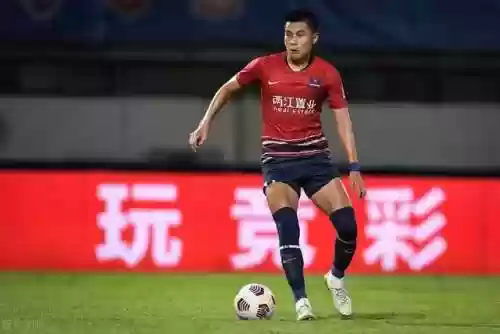 重庆强大阵容(足球最强阵容)插图7 重庆强大阵容(足球最强阵容)插图7