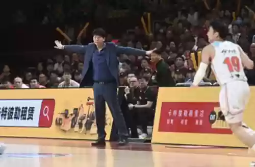 王者荣耀老化阵容搭配(王者阵容搭配需要注意什么)