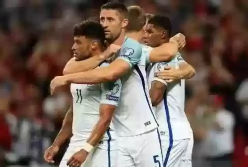 英格兰历届首发阵容对比(02年世界杯英格兰首发阵容)