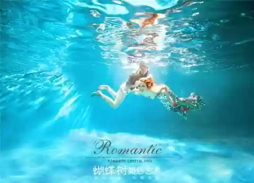 水下婚纱照美人鱼(最美的美人鱼)插图1