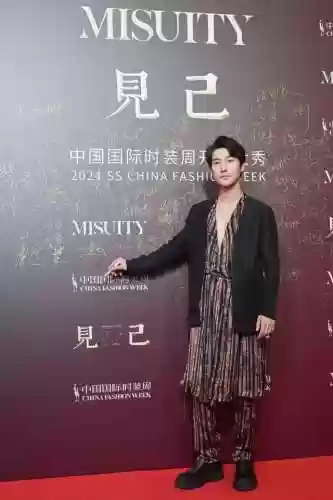 中国时装周明星阵容(中国的时装周有哪些)插图21
