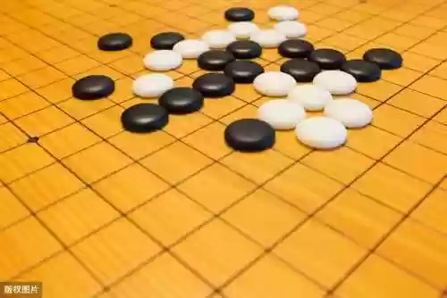 五子棋入门基本知识(五子棋怎么下？)