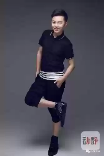 贵州春晚阵容(春晚服装图片大全)插图8