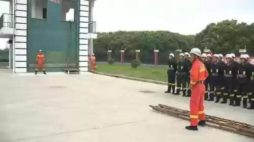 下棋水枪阵容(下棋最简单的阵容)插图1