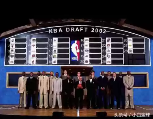 姚明小牛阵容(NBA录像季后赛湖人vs小牛)