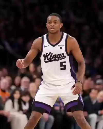 推荐球队阵容(新赛季nba阵容名单)插图8