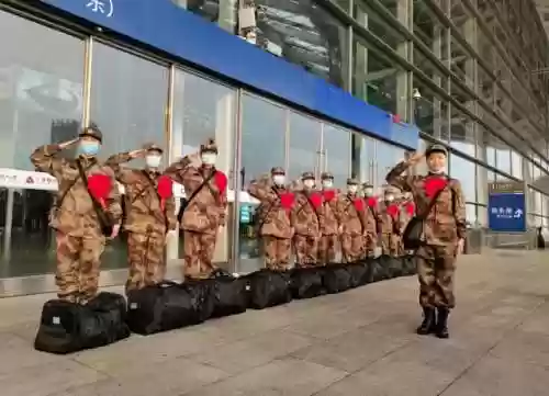 光明哨位阵容(光明哨兵阵容装备最新)插图3