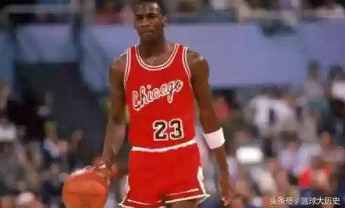 豪华阵容1984(钻石无暇1982)插图1
