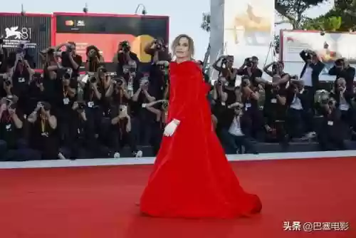 莫妮卡搭配阵容(末日血战莫妮卡值得培养吗)插图9