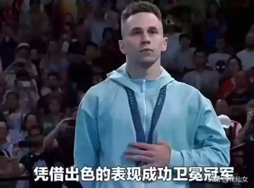 白夺冠阵容(离久白配合什么阵容)