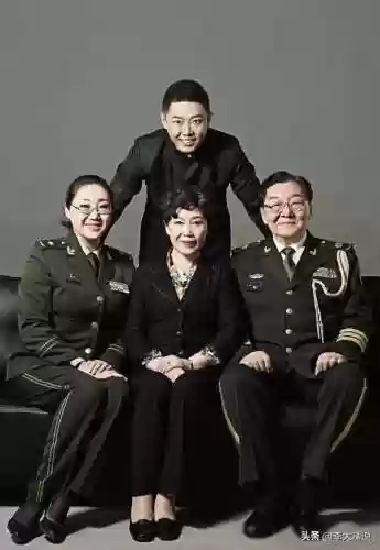 阵容导演职责(导演的职责)插图2