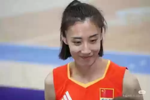 最新女排阵容(上海光明女排队员名单)插图5