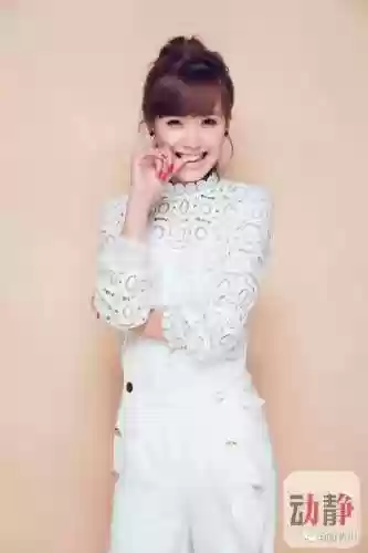 贵州春晚阵容(春晚服装图片大全)插图2