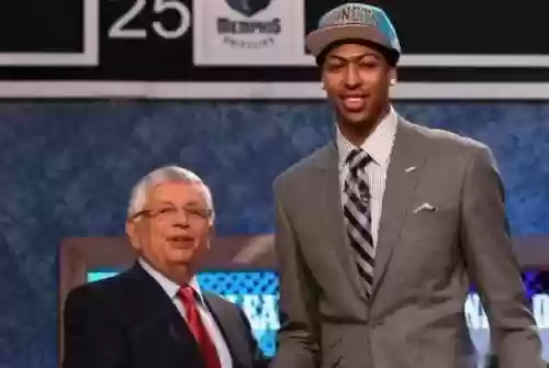 新秀浓眉阵容(nba历届最佳新秀阵容)插图4