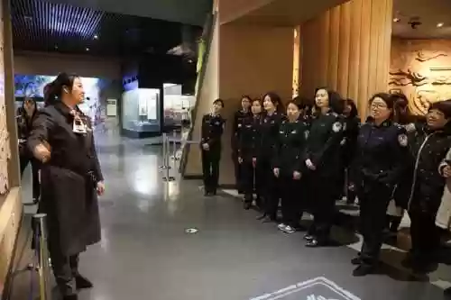 底蕴女警阵容(新版一枪流女枪警出装)插图2