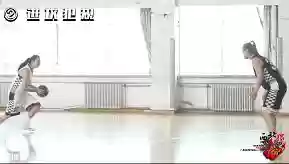 防守阵容犯规(实况足球防守反击阵型)插图9