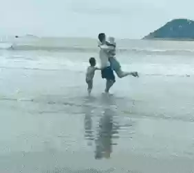 嬉闹躲藏阵容(邂逅在迷宫最强阵容搭配)