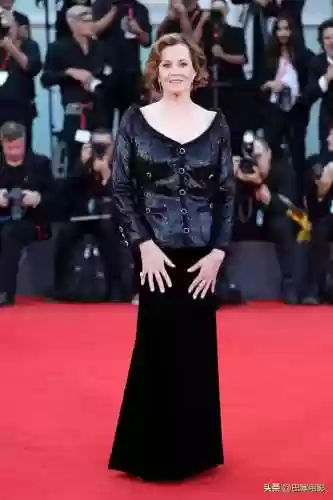 莫妮卡搭配阵容(末日血战莫妮卡值得培养吗)插图24