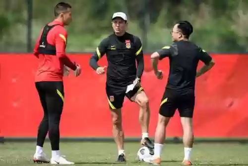 中国阿联酋阵容(阿联酋移民入籍条件)插图2