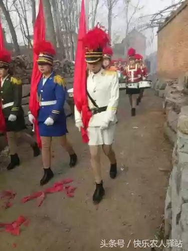 结婚最强阵容(最强大脑第九次结婚 打一个城市名)