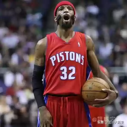 雄鹿2005阵容(2017nba最佳阵容一二三阵)插图2