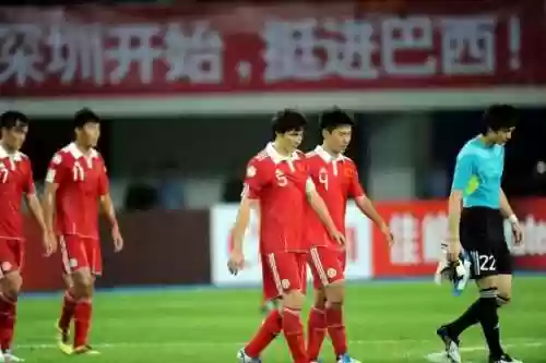 首发阵容文案(服装新款上新的文案)插图14