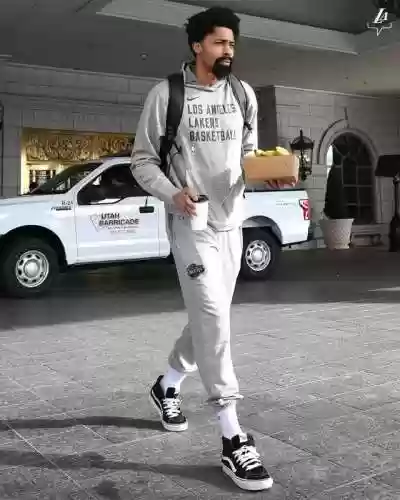 湖人队休闲阵容(湖人队最新阵容)插图5