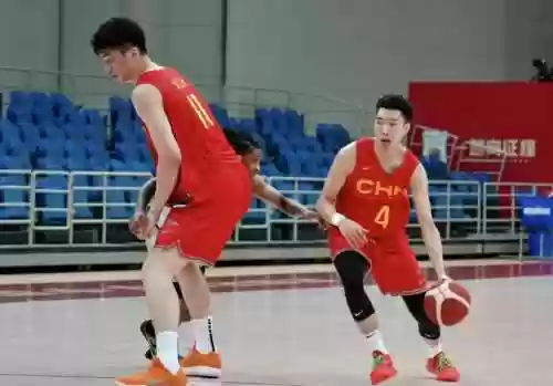 篮球阵容训练(篮球基础训练有哪些)插图2