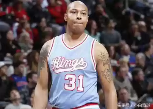 姚明小牛阵容(NBA录像季后赛湖人vs小牛)插图3