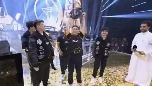 特斯拉云顶阵容(最新云顶之弈阵容搭配)