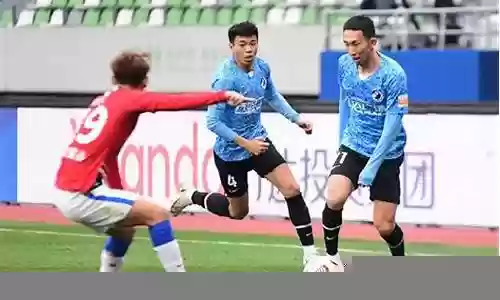 大连后卫阵容搭配