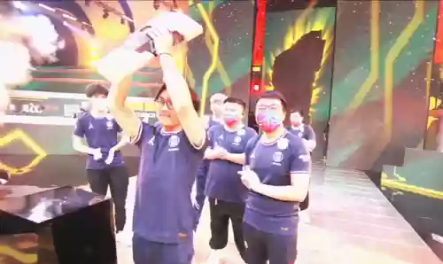 雅丽德阵容(齐达内心中的最佳阵容)插图20 雅丽德阵容(齐达内心中的最佳阵容)插图20