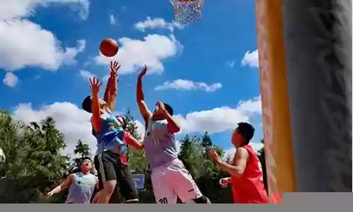 业余篮球阵容搭配方法
