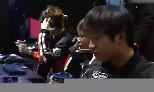 联盟偷家阵容怎么搭配