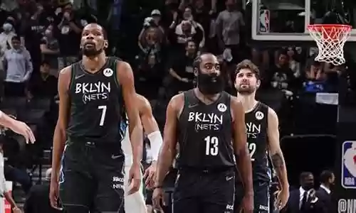 篮网逆转大胜雄鹿阵容搭配